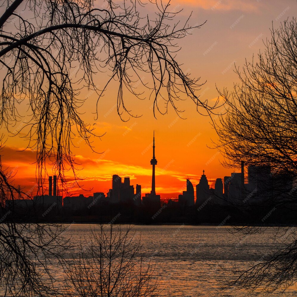 “Sunset Toronto: Capturing the Magic of Golden Hours”